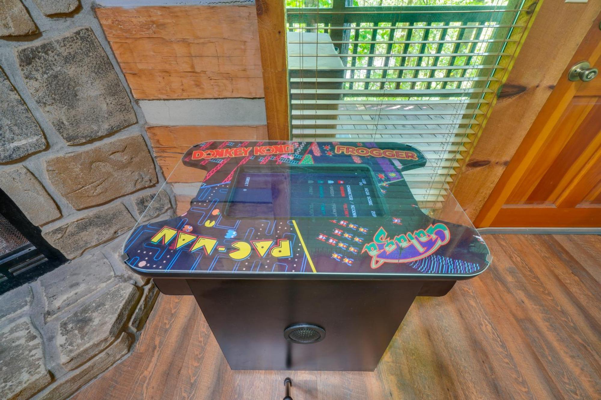 Gatlinburg Cabin With Hot Tub About 6 Mi To Downtown! Екстер'єр фото