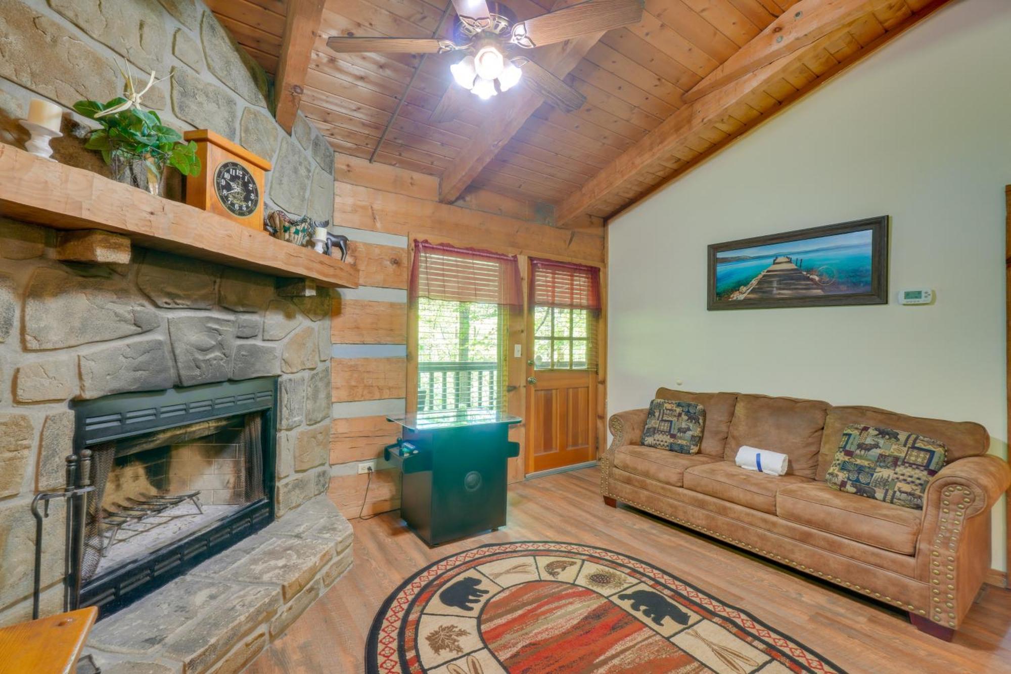 Gatlinburg Cabin With Hot Tub About 6 Mi To Downtown! Екстер'єр фото