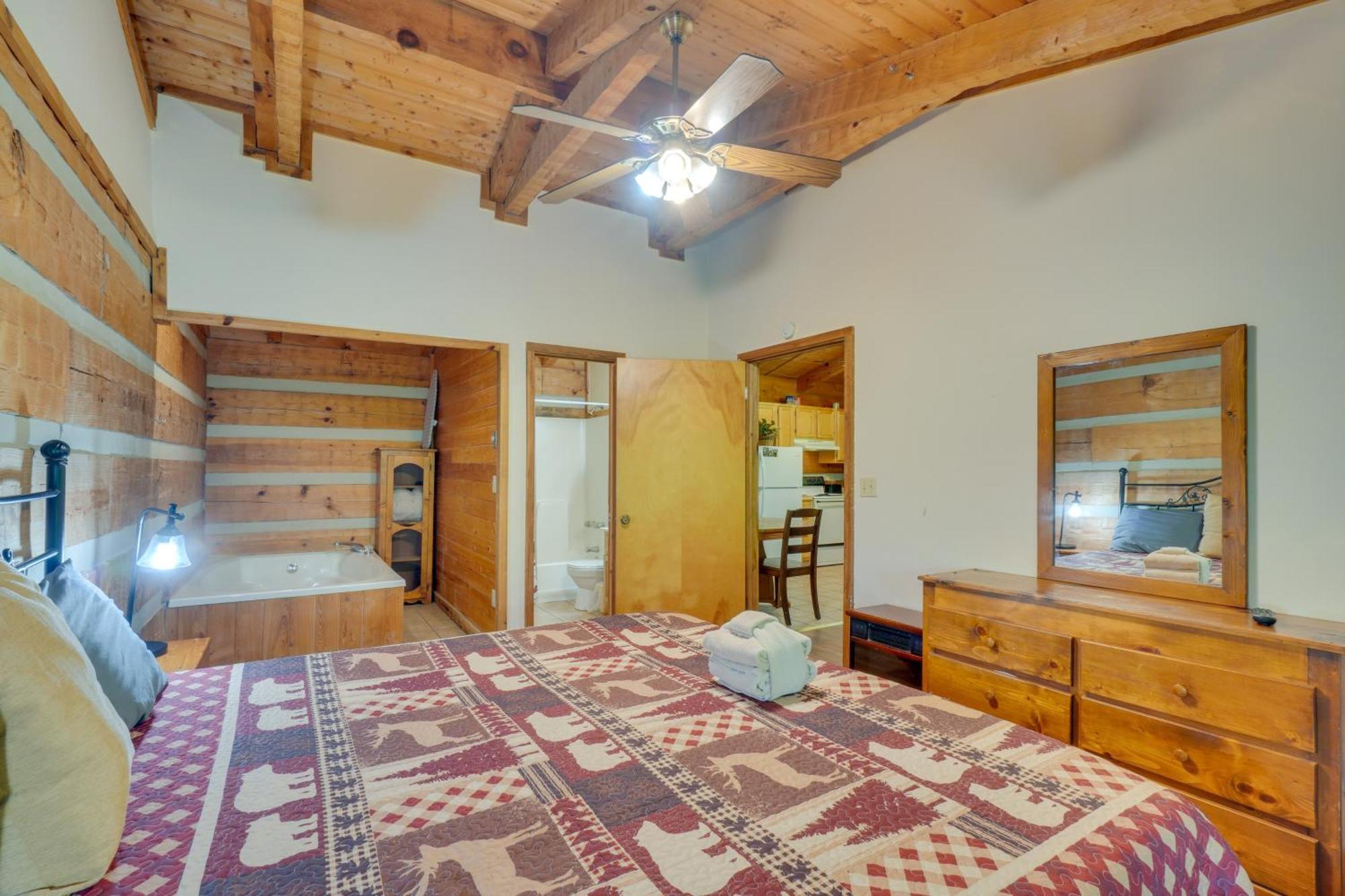 Gatlinburg Cabin With Hot Tub About 6 Mi To Downtown! Екстер'єр фото